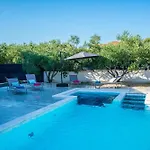 House Laura Hébergement de vacances Biograd Na Moru