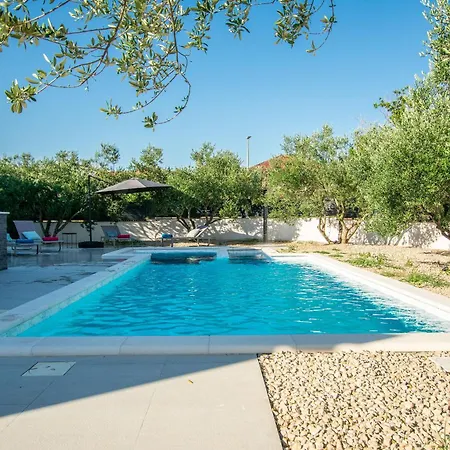 House Laura Feriehus Biograd Na Moru